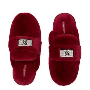Victoria's Secret Ruby Red Plush Logo Patch Slippers